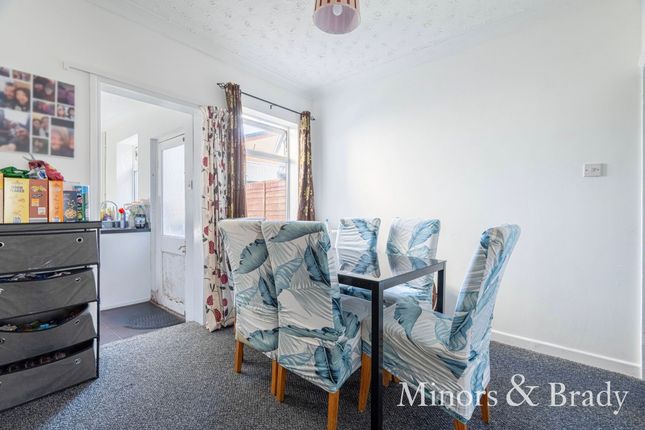 32 Clifton Road, Lowestoft photo 4