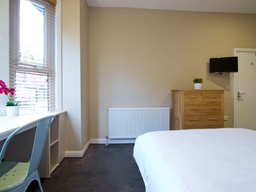 Shared accommodation to rent in Hessle View, Leeds