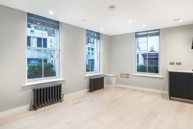 Thumbnail Flat to rent in Catherine Street, Covent Garden