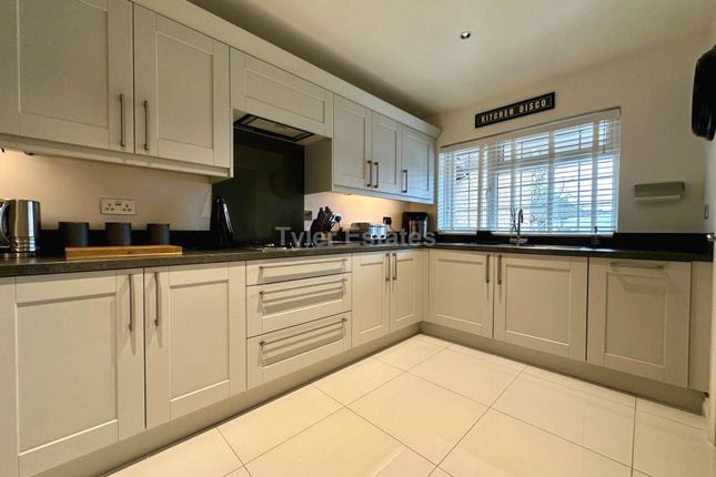 Thumbnail Terraced house for sale in Chesham Drive, Steeple View