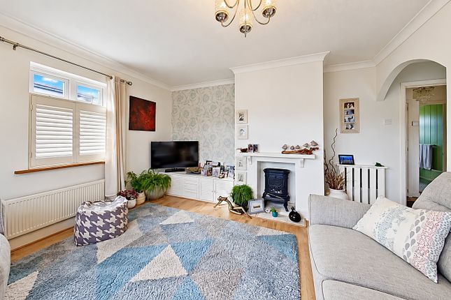 640, Bentley Avenue, Herne Bay photo 4