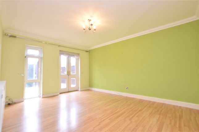 Flat for sale in Gregory Road, Chadwell Heath