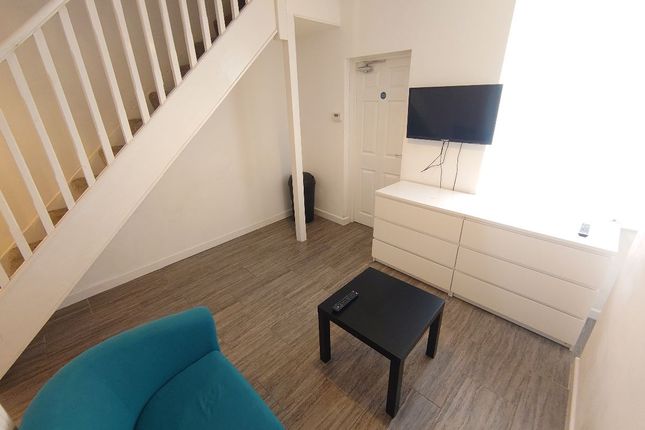 70 Hinton St, Liverpool photo 3