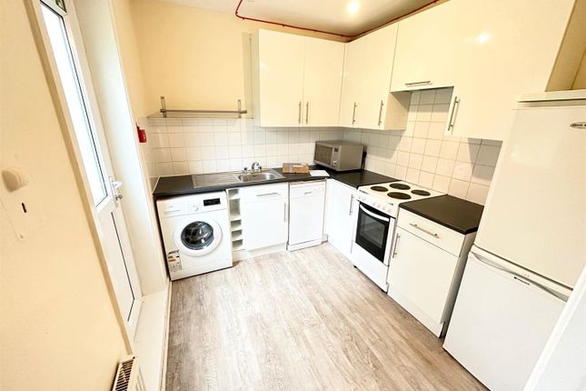017, Keith Park Road, Uxbridge photo 4