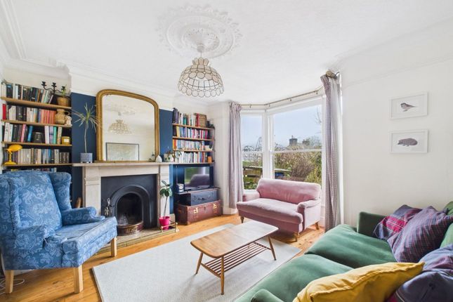 27 Cromford Road, Matlock photo 3