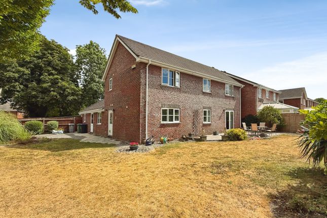 9, Morgan Walk, Westbury photo 2