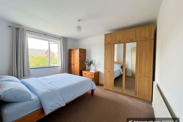 48a Marlow Road, High Wycombe photo 4