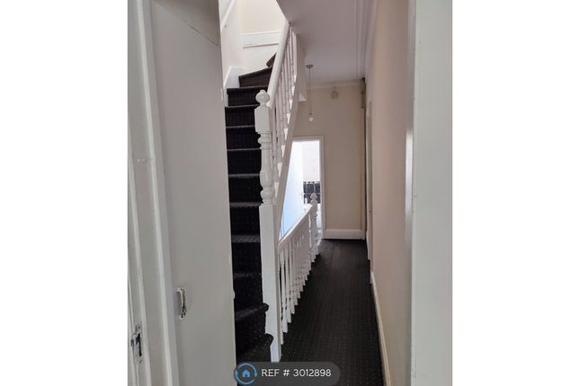 Gathorne Terrace, Leeds photo 4