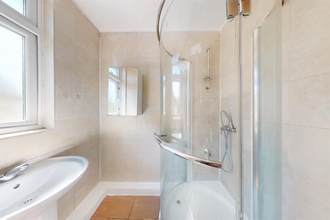 20, Wembley Park Drive, Middlesex photo 3