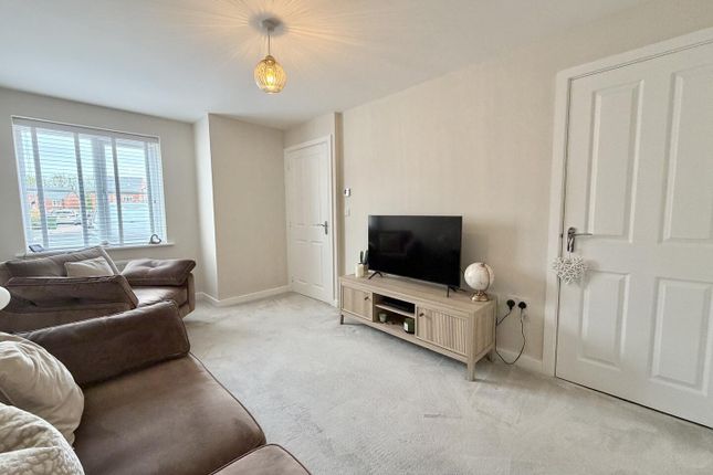 28, Daisy Bank Avenue, Leeds photo 3