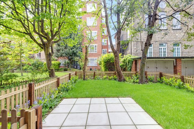 93, Charlbert Court, St John's Wood photo 2
