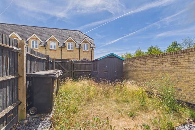 13, Barnwell Gardens, Corby photo 4