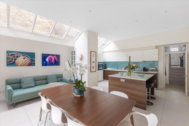 85, Addison Gardens, London photo 3