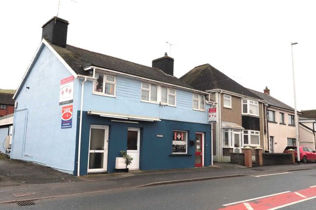 Retail premises to let in Penygarn, Bow Street