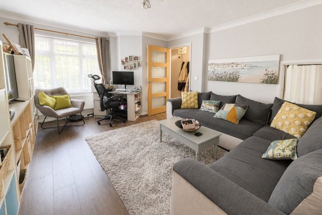 23, Crowhurst Lane, Bexhill-on-Sea photo 3