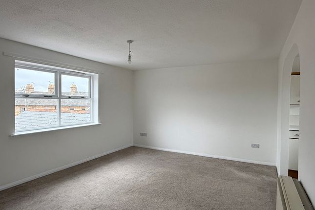 Flat 12, Taunton photo 3