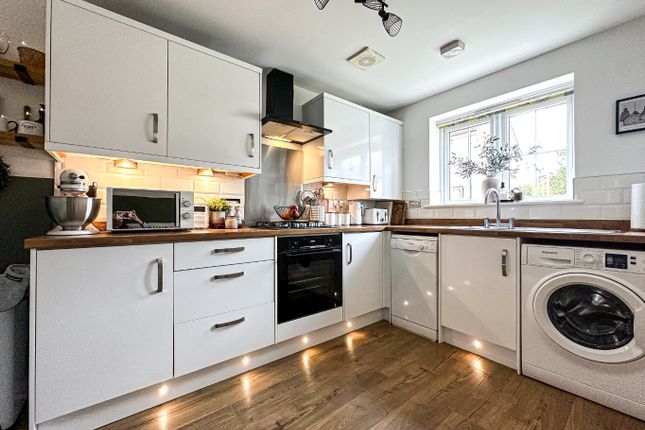 33 Pyrland Fields, Taunton, Somerset photo 4
