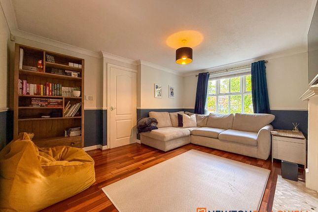 35 The Ivies Farndon Road, Newark photo 4