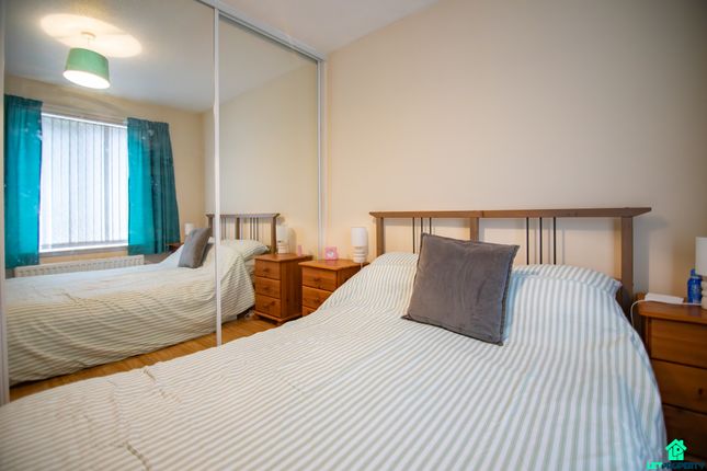 Flat for sale in Celtic Street, Glasgow