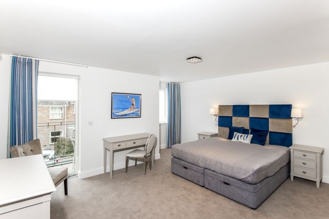 Bedroom10