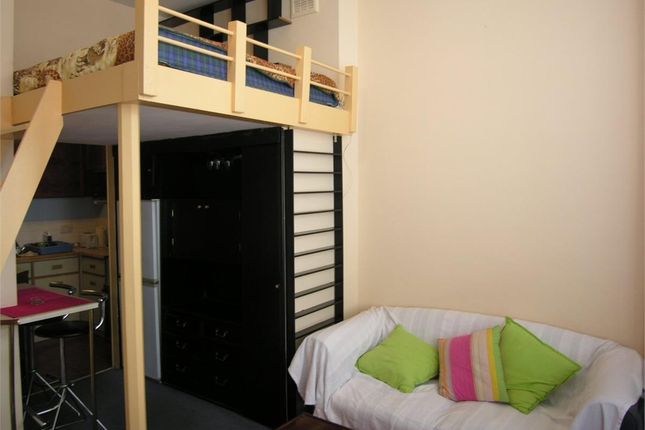 Sinclair Road, London photo 3