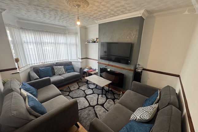 39 Bucklands End Lane, Birmingham photo 4