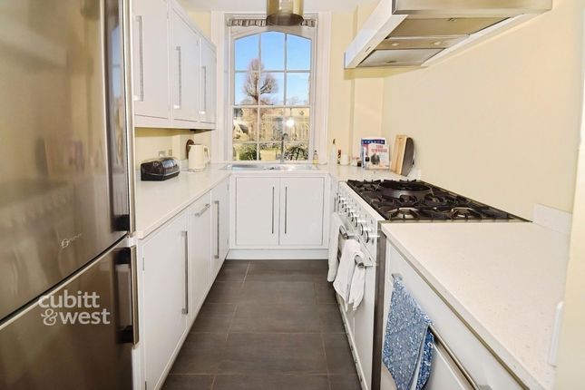 Flat 3, Tower House, London Road, Arundel photo 2
