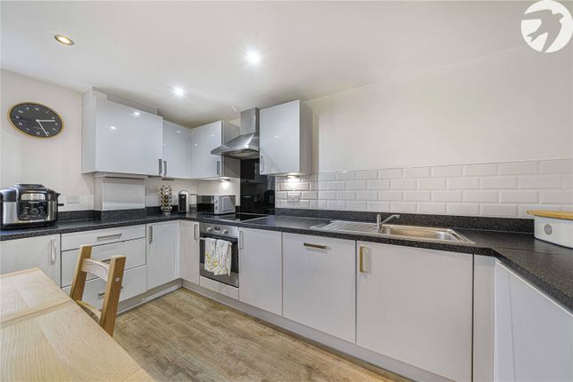 35, Lett Lane, Ebbsfleet Valley photo 4