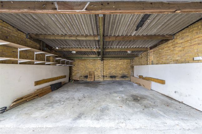 Garage, Oakwood Lane, London photo 3