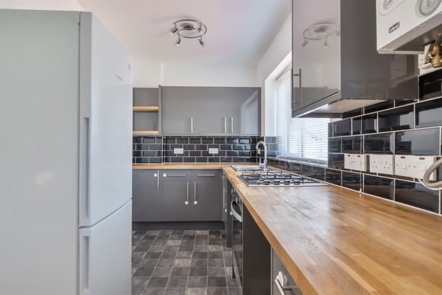 Flat 2, 1, Downend Road, Bristol photo 2