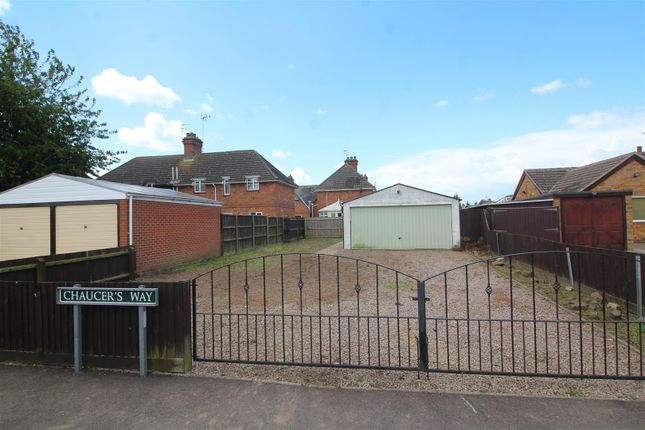 Thumbnail Land for sale in Chaucers Way, Spalding