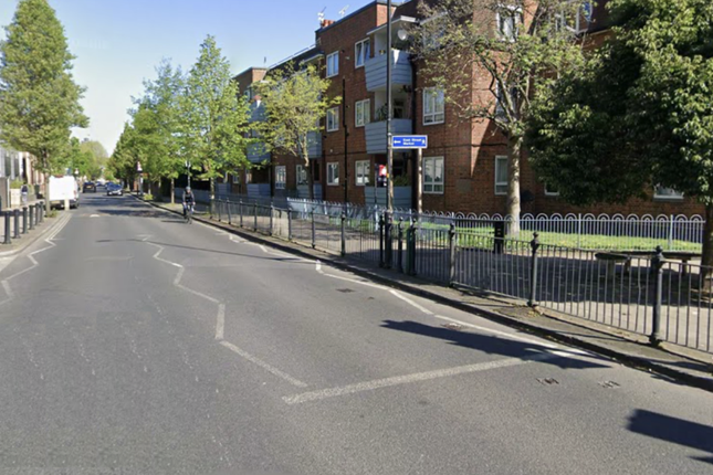 3-bed flat on Hillingdon Street, London, £2,903/mo