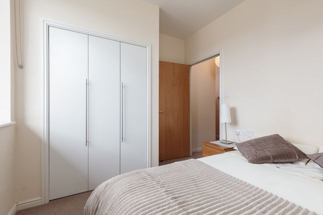 Flat 26, 18, Slateford Gait, EDINBURGH photo 4