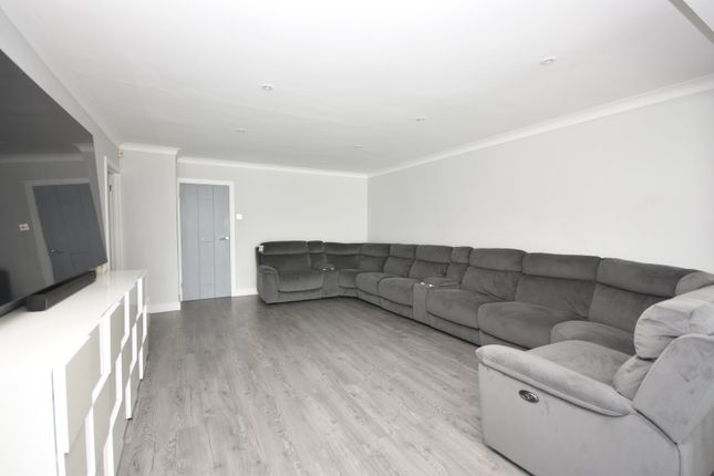 21, Princess Margaret Avenue, Margate photo 4