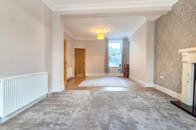 39,Governors Road, Onchan photo 5