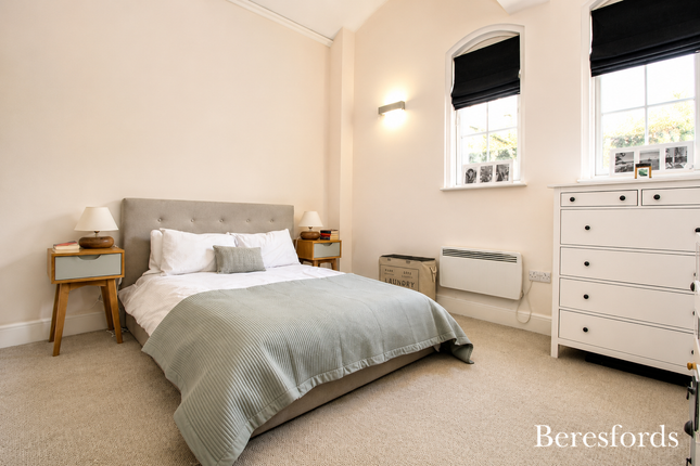 7 Tudor Court,, The Galleries, Brentwood photo 5