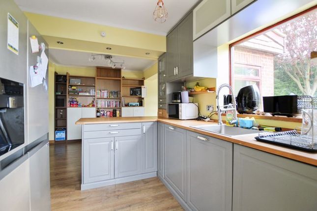 Semi-detached house for sale in Parsonage Lane, Sidcup