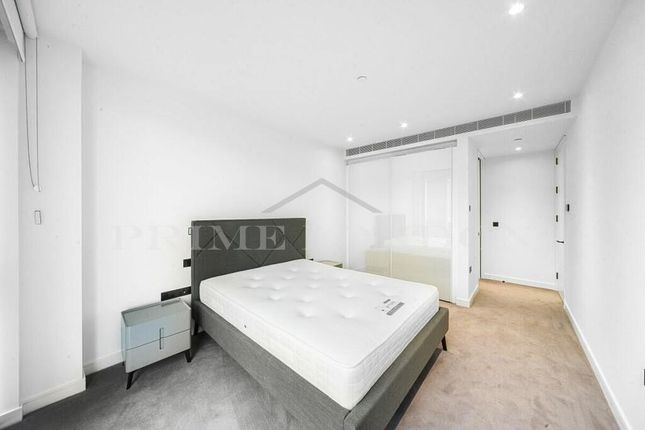 Flat to rent in 8 Casson Square, Southbank Place, London