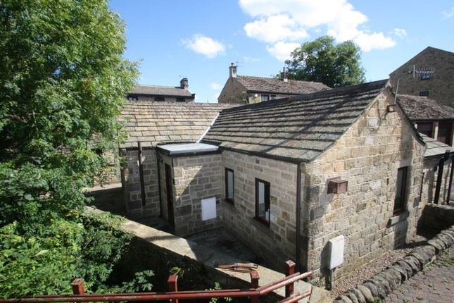 2 bed bungalow to rent in Main Street, Addingham LS29