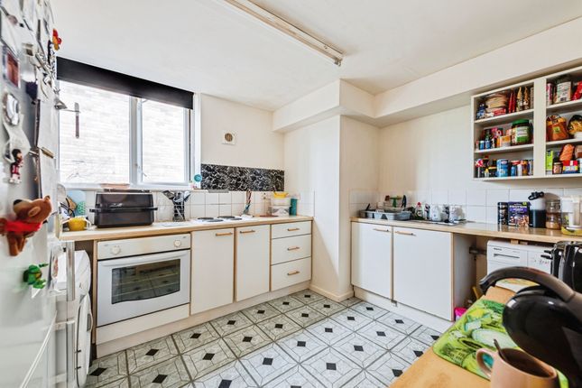 10a, The Tower Centre, Alvescot Road, Carterton photo 4