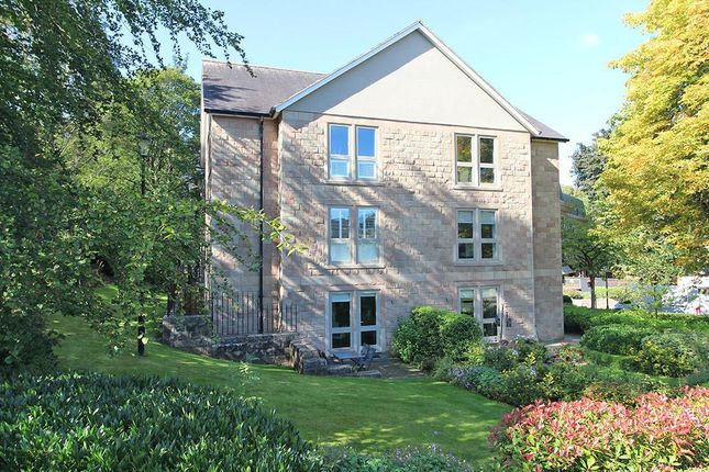 Flat to rent in Windsor Court, Clarence Drive, Harrogate