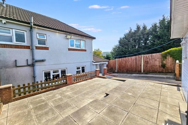42, Greensway, Tredegar photo 2