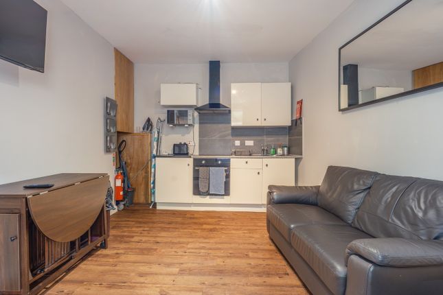 Hoppers Cottage, 6 Hexham Road, Newcastle Upon Tyne photo 2