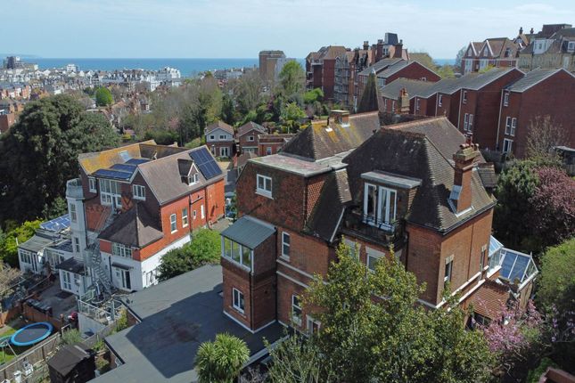Flat 2, Granville Road, Eastbourne photo 2