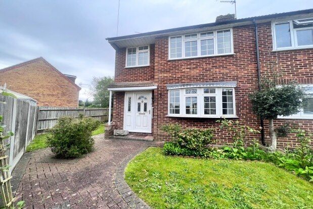 Semi-detached house to rent in Waltham Glen, Chelmsford