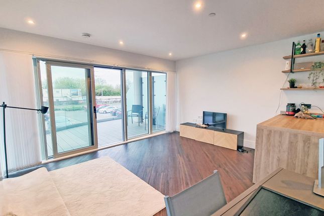 Flat for sale in Flagstaff Road, Reading