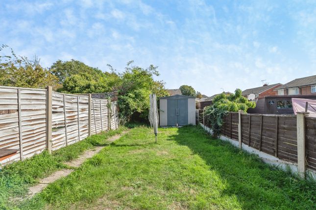 34, Toft Avenue, Essex photo 4