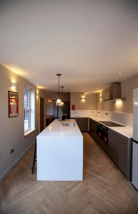 Thumbnail Terraced house to rent in Talbot Road, Mancheser