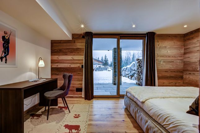 Chalet for sale in Chamonix-Mont-Blanc, Haute-Savoie, Rhône-Alpes, France