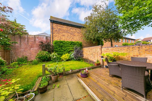 13 Thamesgate Close, Richmond photo 2